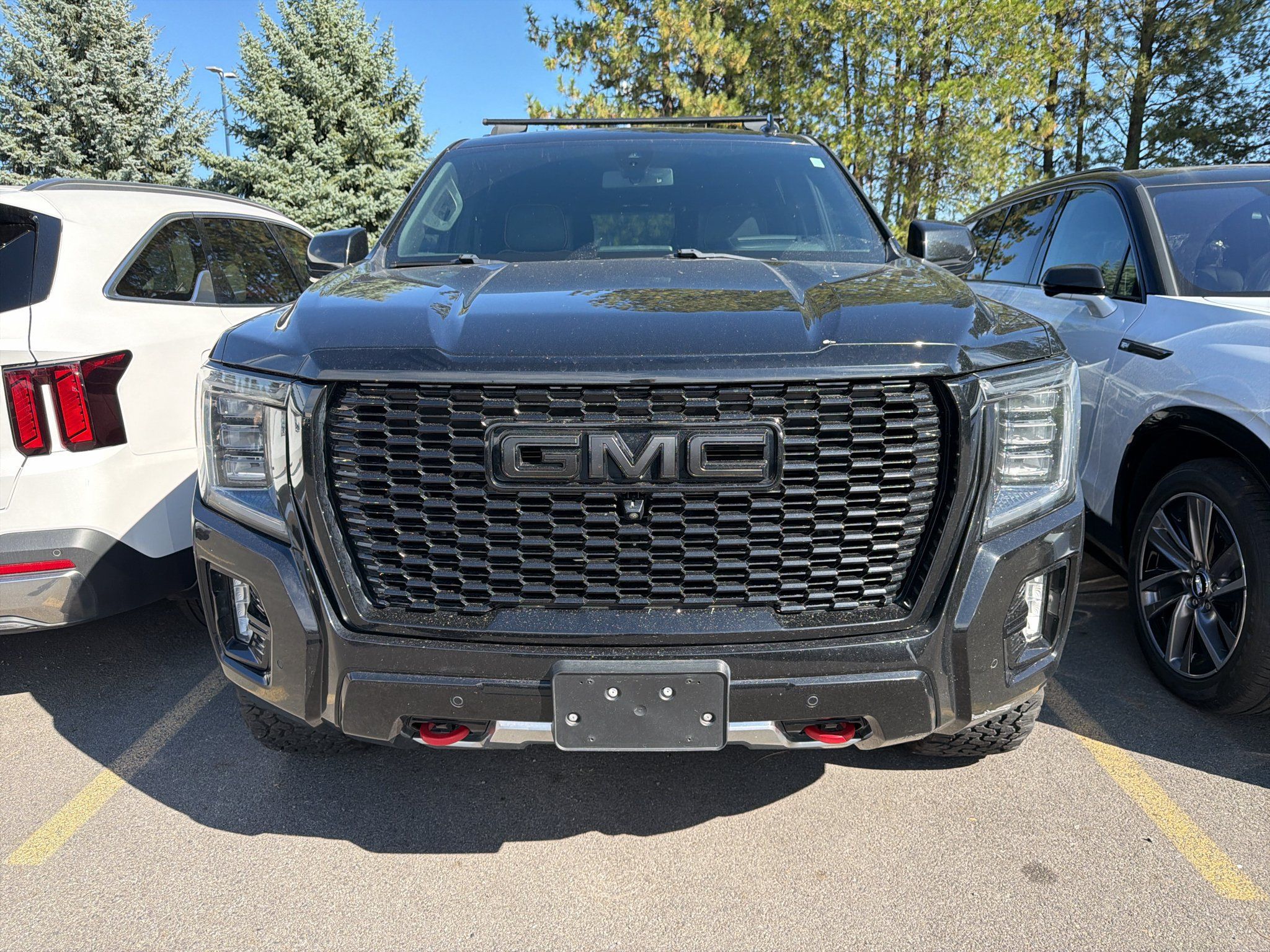 Used 2021 GMC Yukon AT4 w/ AT4 Premium Plus Package AWD/4WD image 2