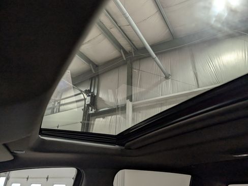 Used 2020 GMC Sierra 1500 SLT w/ SLT Premium Plus Package image 28