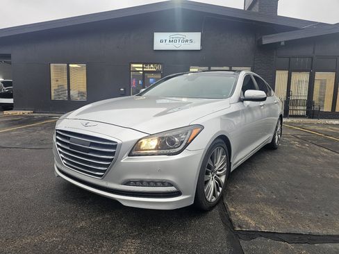 Used 2015 Hyundai Genesis 5.0 image 1