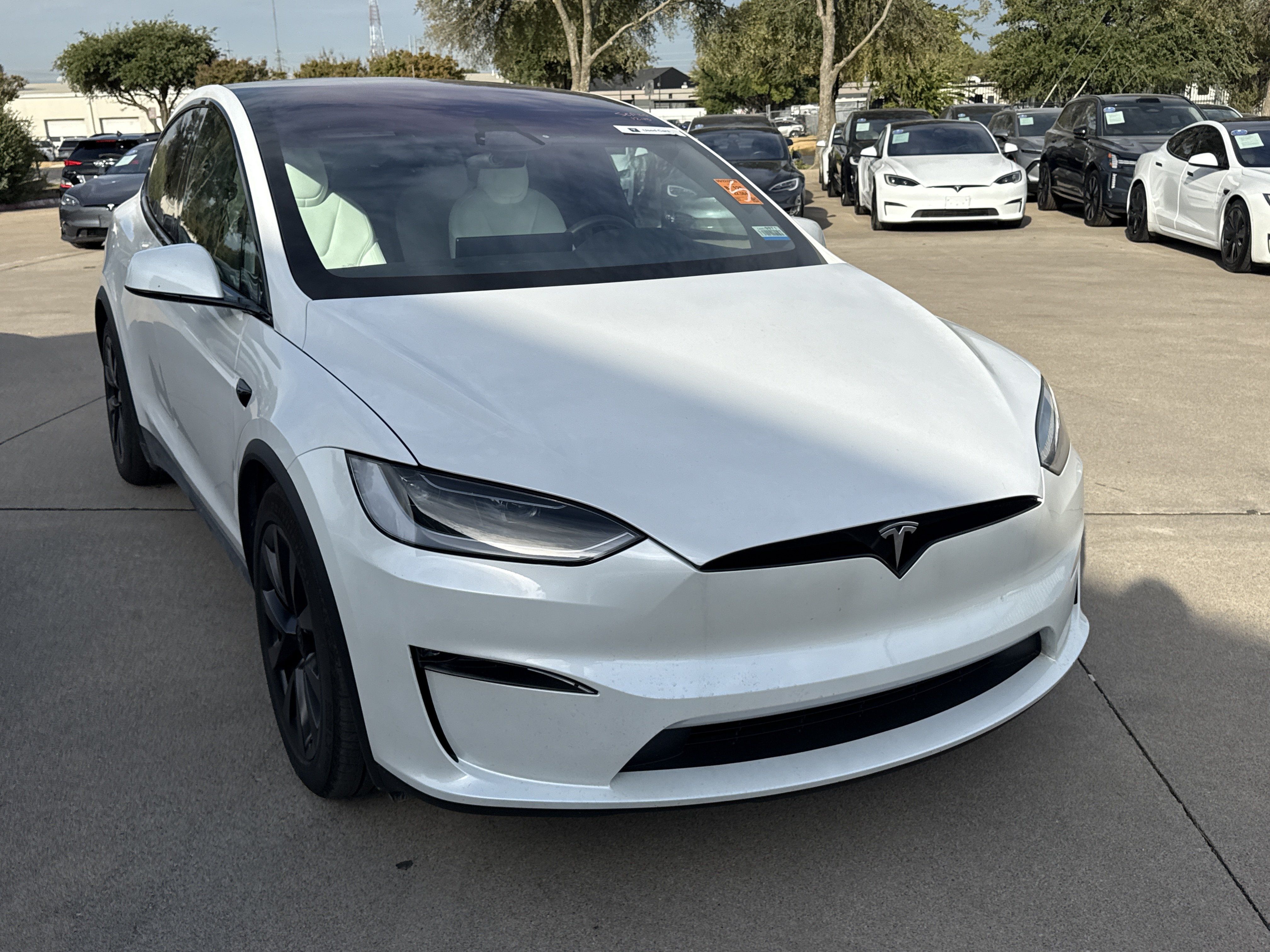 Used 2025 Tesla Model X AWD/4WD image 1
