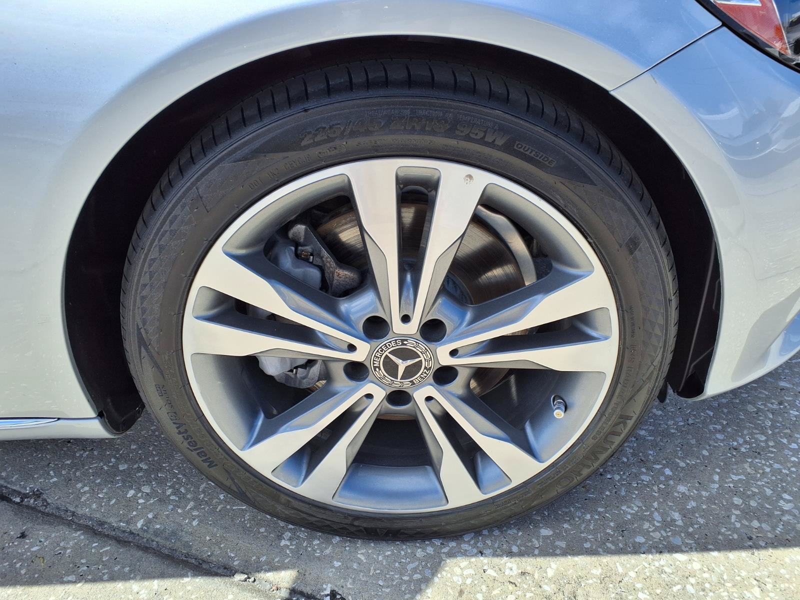 Used 2018 Mercedes-Benz C 300 Sedan image 9