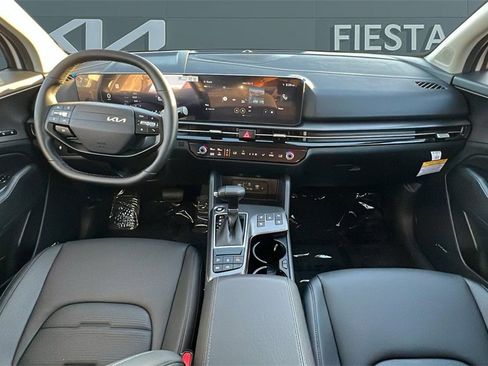 New 2026 Kia Sportage SX image 5