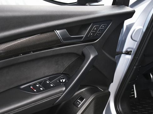 Used 2023 Audi SQ5 Premium Plus w/ Premium Plus Package image 10