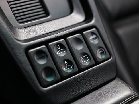 Used 1994 Porsche 928 GTS RWD image 40