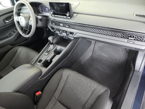 Used 2024 Honda Accord EX image 24