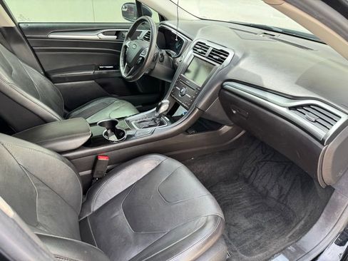 Used 2016 Ford Fusion Titanium FWD image 16