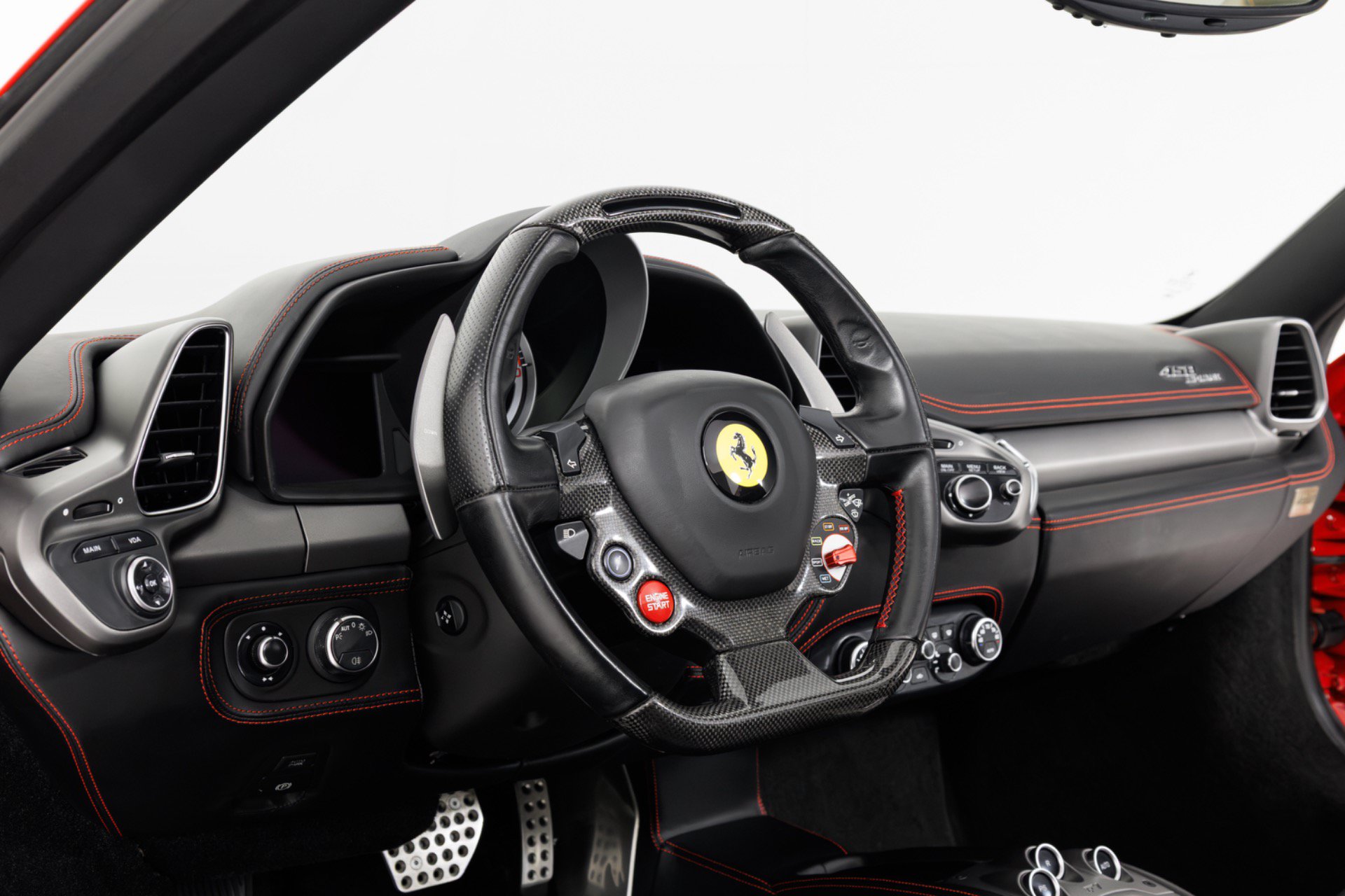 Used 2013 Ferrari 458 Spider RWD image 20