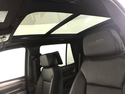 Used 2024 Chevrolet Tahoe High Country image 45