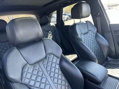Used 2020 Audi SQ5 Premium Plus AWD/4WD image 24