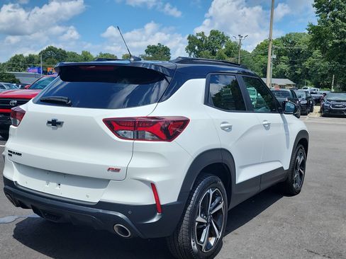 Used 2023 Chevrolet TrailBlazer RS w/ Sun and Liftgate Package AWD/4WD image 5