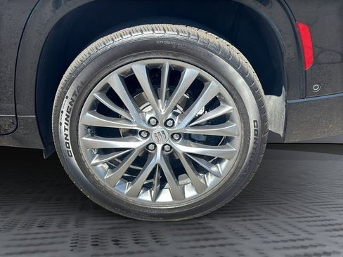 Used 2025 Buick Enclave Avenir w/ Super Cruise Package image 31