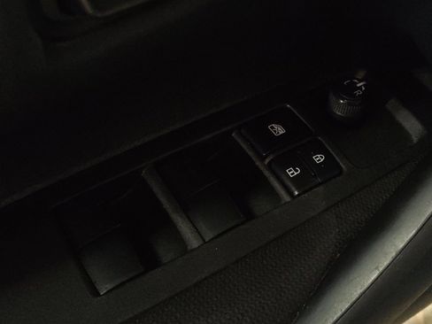 Used 2024 Toyota Corolla LE FWD image 27