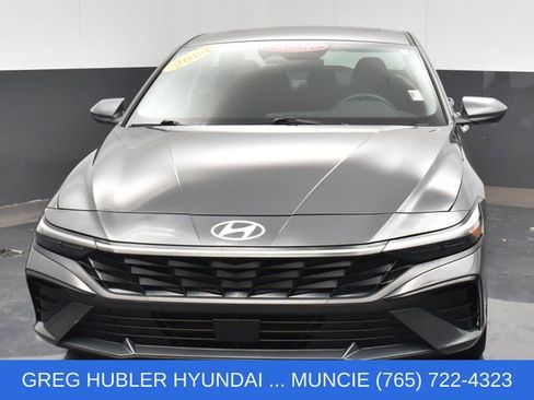 Used 2024 Hyundai Elantra SEL w/ Convenience Package FWD image 13