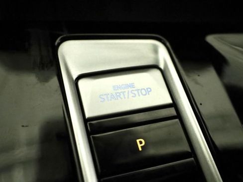 New 2026 Volkswagen Atlas Cross Sport SEL image 23