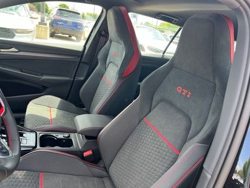 New 2026 Volkswagen GTI SE FWD image 7