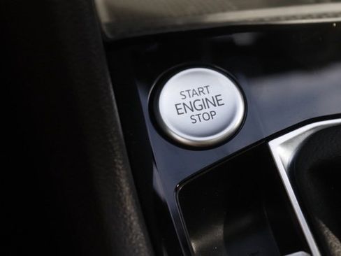 Used 2024 Volkswagen Taos SEL image 22