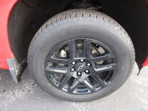 Certified 2023 Chevrolet Silverado 1500 Custom w/ Rally Edition image 9