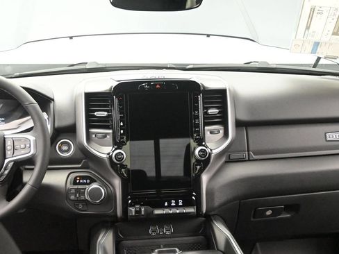 New 2026 RAM 1500 4x4 Crew Cab image 25