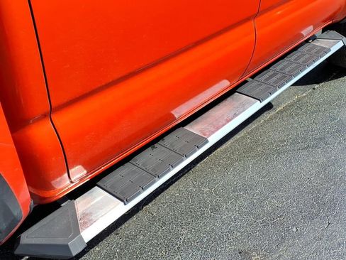 Used 2017 Toyota Tacoma TRD Off-Road w/ Tow Package (A/T) image 10