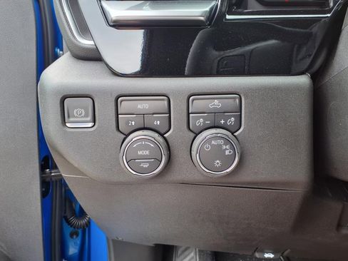 New 2025 Chevrolet Silverado 1500 LT image 11