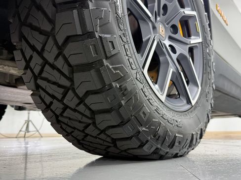 Used 2022 Rivian R1T Launch Edition AWD/4WD image 10