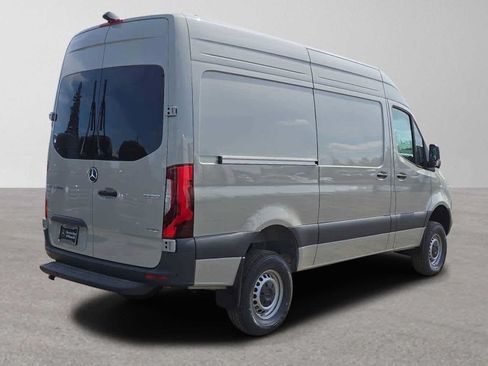 Used 2026 Mercedes-Benz Sprinter 2500 image 3