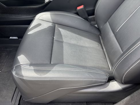 Used 2025 Cadillac Optiq Sport 2 w/ LPO, Floor Liner Package AWD/4WD image 27
