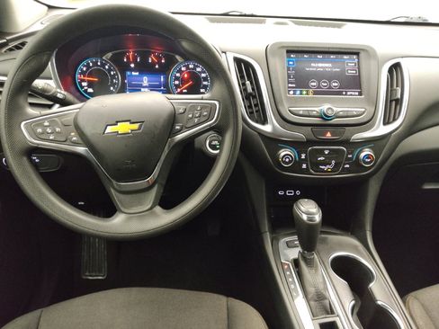 Used 2021 Chevrolet Equinox LT image 22