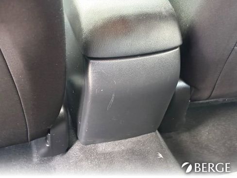 Used 2016 MAZDA MAZDA3 i Sport image 17