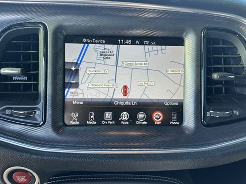 Used 2016 Dodge Challenger SRT image 13