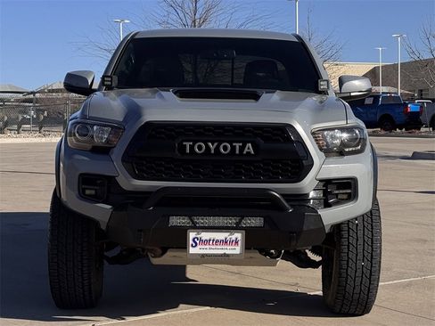 Used 2017 Toyota Tacoma TRD Pro image 7