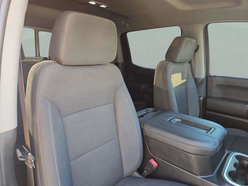 Used 2021 Chevrolet Silverado 1500 LT Trail Boss w/ Convenience Package II image 31