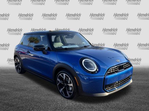 Used 2026 MINI Cooper 2-Door Hardtop FWD image 2