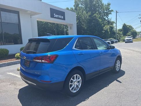 Used 2024 Chevrolet Equinox LT AWD/4WD image 3