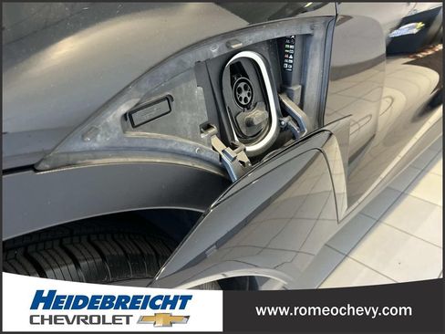 Used 2024 Chevrolet Blazer EV LT AWD/4WD image 36