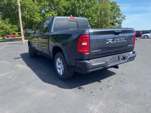 New 2026 RAM 1500 Big Horn AWD/4WD image 7