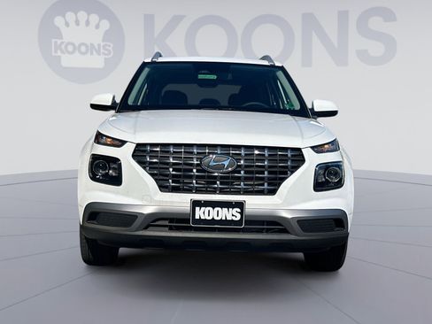 New 2025 Hyundai Venue SEL image 11