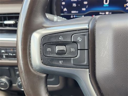 Used 2023 Chevrolet Suburban LT image 29