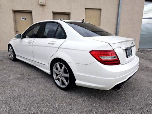 Used 2014 Mercedes-Benz C 250 Sport image 2