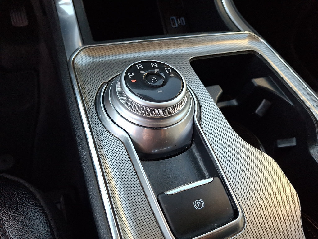Used 2024 Ford Edge Titanium AWD/4WD image 15
