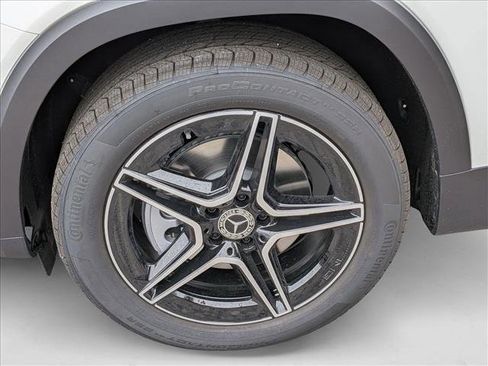 New 2026 Mercedes-Benz GLB 250 4MATIC image 9
