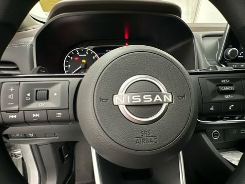 Certified 2023 Nissan Rogue SV AWD/4WD image 16