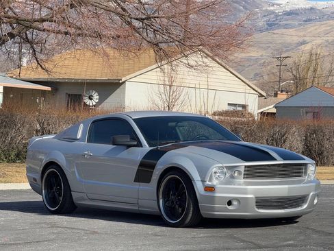 Used 2007 Ford Mustang GT image 3