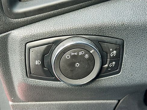 Used 2020 Ford EcoSport SE w/ SE Convenience Package image 10