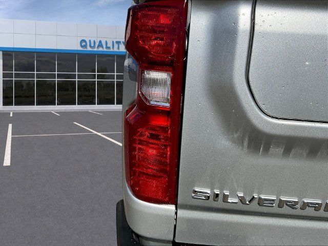 Certified 2022 Chevrolet Silverado 2500 Custom w/ Custom Value Package AWD/4WD image 26