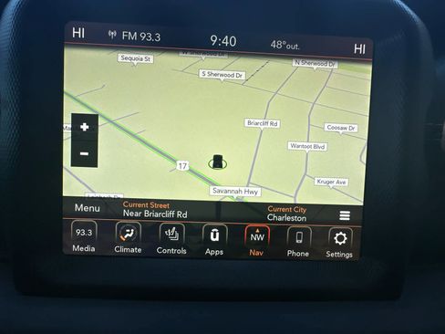 Used 2021 Jeep Wrangler Unlimited Sahara image 27