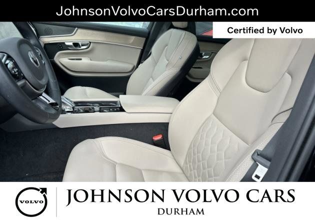 Used 2025 Volvo XC90 B5 Core w/ Climate Package AWD/4WD image 9
