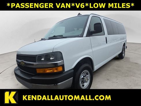 Used 2024 Chevrolet Express 3500 LT w/ LT Preferred Equipment Group RWD image 1