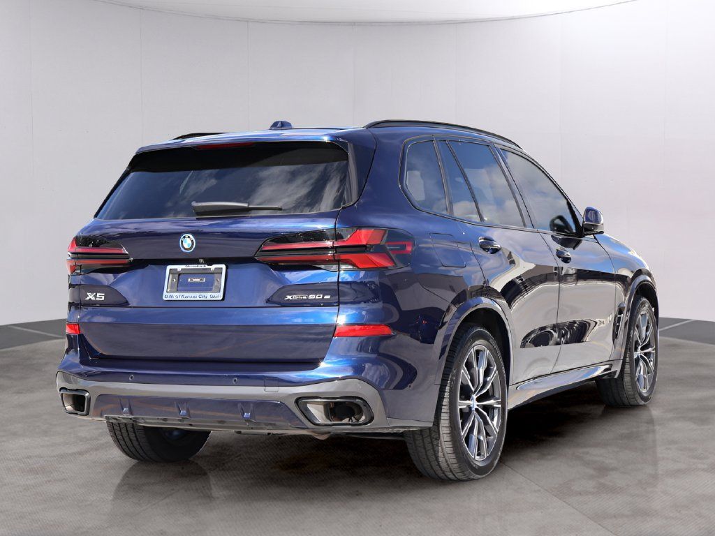 Used 2025 BMW X5 xDrive50e w/ M Sport Package AWD/4WD image 7