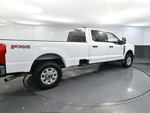 Used 2023 Ford F350 XLT w/ FX4 Off-Road Package image 6